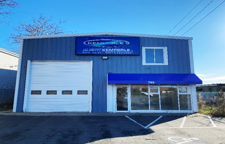 Triglione of Nordlund Brokers Lynn Warehouse/Flex Space for 1.8M The