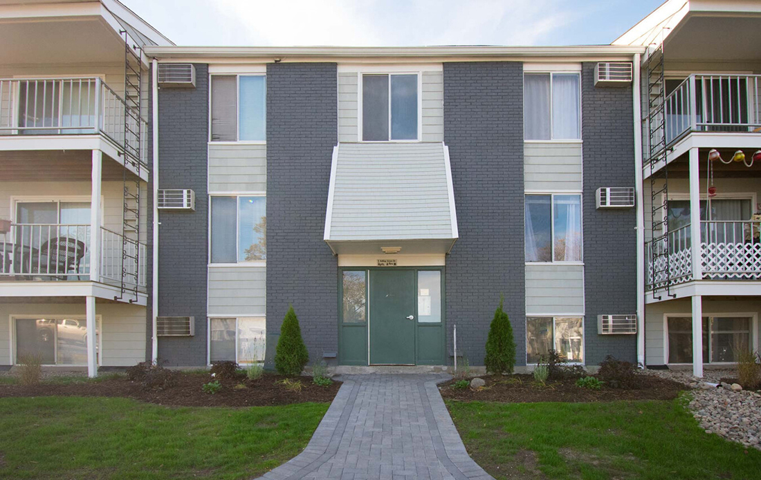 Taurus Sells 404 Fall River Apartments; Jones St. Buys RENU Rentals Via